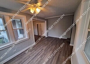 8723 S Racine Ave in Chicago, IL - Building Photo - Building Photo