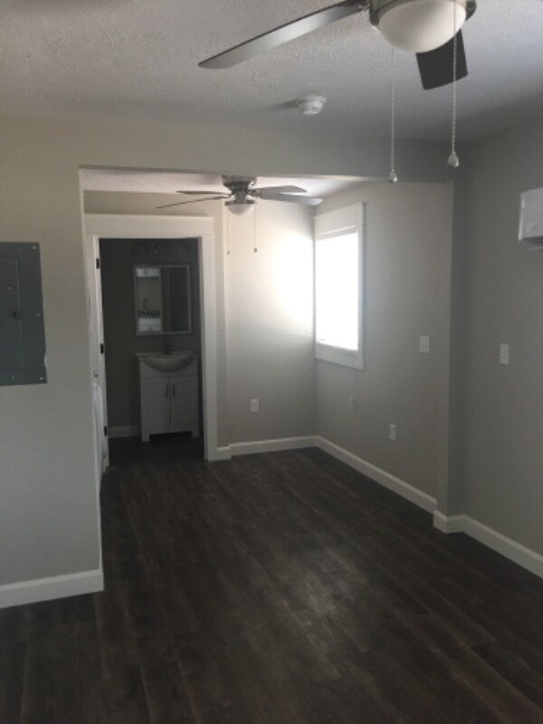 320 E Main St in Morehead, KY - Building Photo - Building Photo