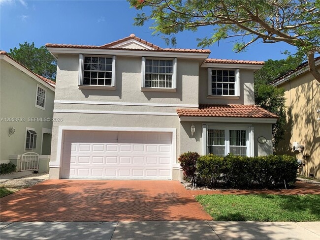 property at 818 Garnet Cir