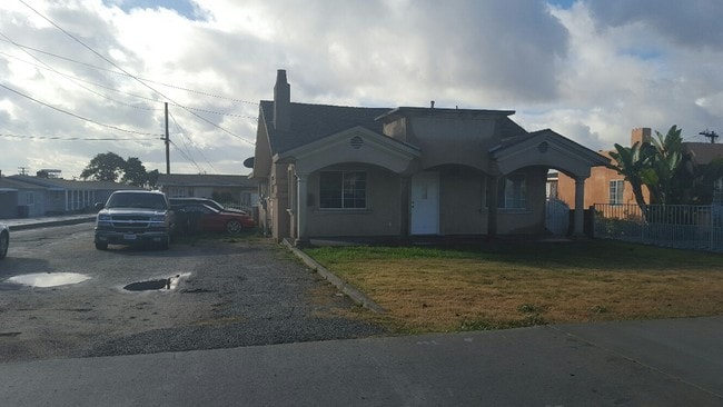 1418-1420 W 132nd St in Gardena, CA - Building Photo - Building Photo