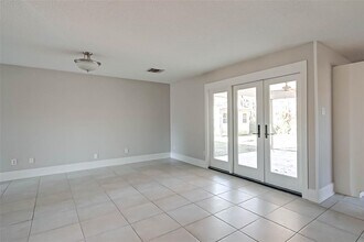 1647 Fawnhope Dr in Houston, TX - Building Photo - Building Photo