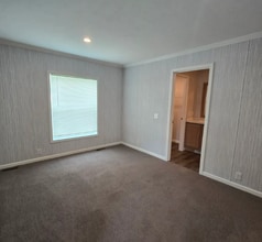 509 Elmwood Ln in Columbus, MI - Foto de edificio - Building Photo