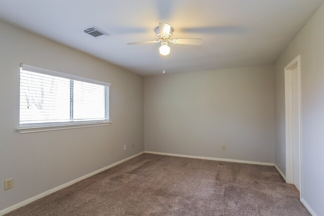 19323 Bristlestar Dr