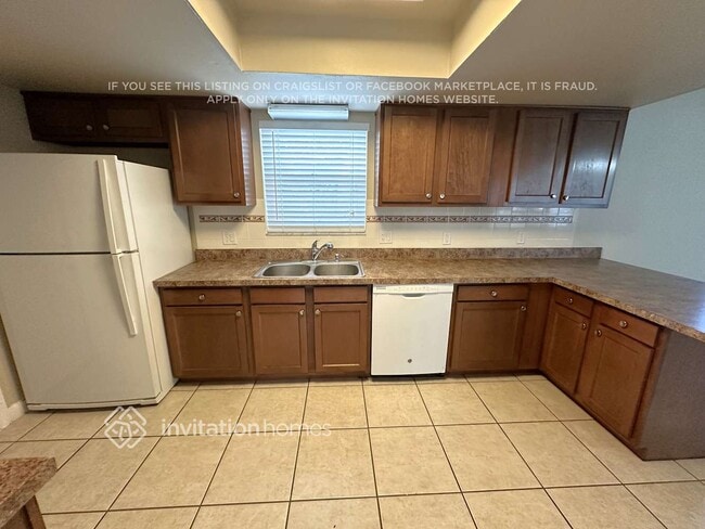 1270 Navarre Dr, Unit 1-817 in Deltona, FL - Foto de edificio - Building Photo