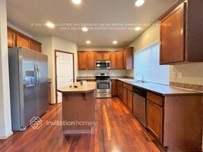 19721 76th Ave Ct E in Spanaway, WA - Foto de edificio - Building Photo