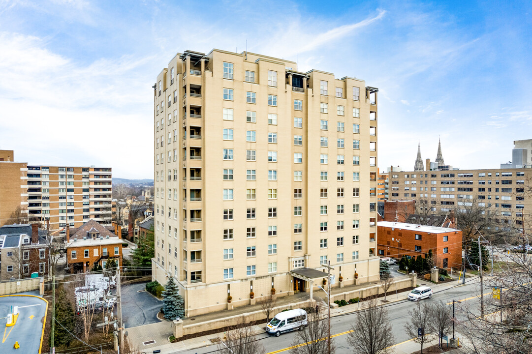 The Madison on Bellefield in Pittsburgh, PA - Building Photo