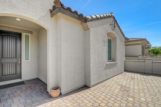 756 Cadence View Way in Henderson, NV - Building Photo - Building Photo