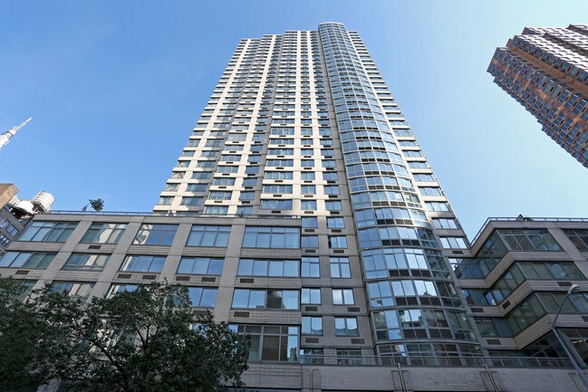 800 Sixth Apartments in Manhattan, NY - Building Photo - Building Photo