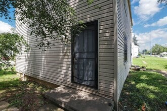 1077-1079-1079 S James Rd in Columbus, OH - Building Photo - Building Photo