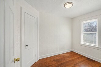 3315 E 52nd St in Kansas City, MO - Building Photo - Building Photo