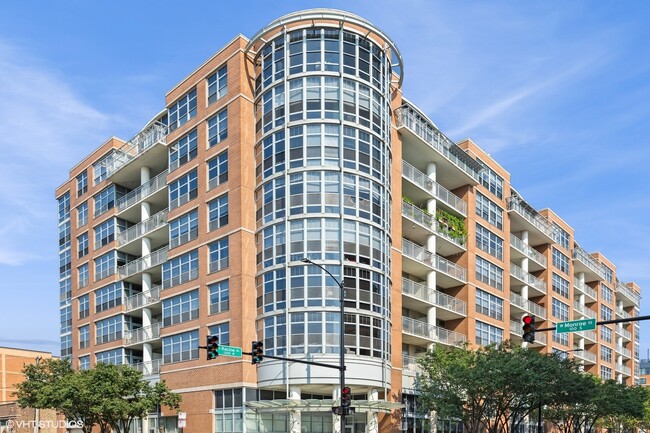 property at 1200 W Monroe St