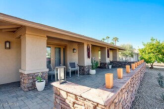 3337 E Las Rocas Dr in Phoenix, AZ - Building Photo - Building Photo