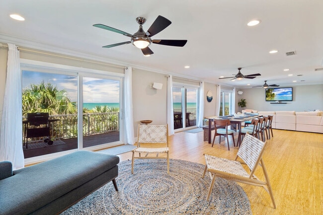 3445 N Ocean Shore Blvd in Flagler Beach, FL - Building Photo - Building Photo