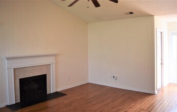 10120 Sparkling Brook Ct in Charlotte, NC - Building Photo - Building Photo