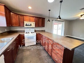 3931 Genine Dr in Oceanside, CA - Building Photo - Building Photo