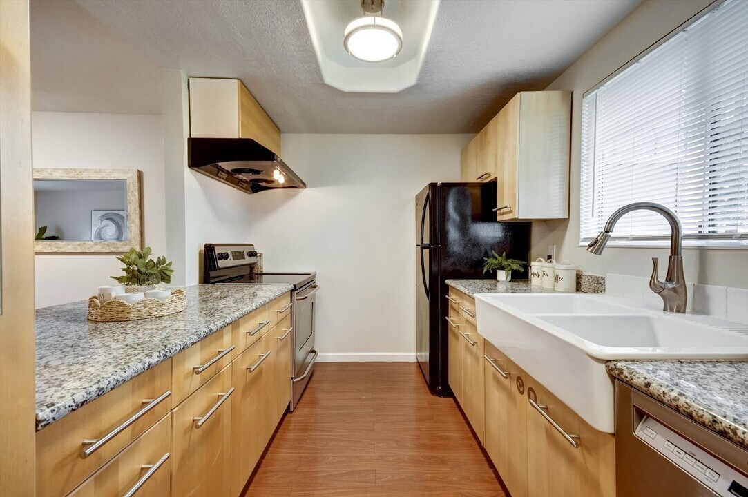 1111 Reed Ave in Sunnyvale, CA - Building Photo