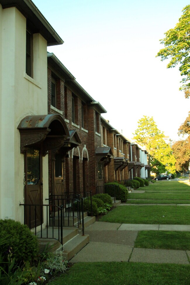 608 Elmwood Ave, Unit 207-A in Buffalo, NY - Building Photo - Building Photo