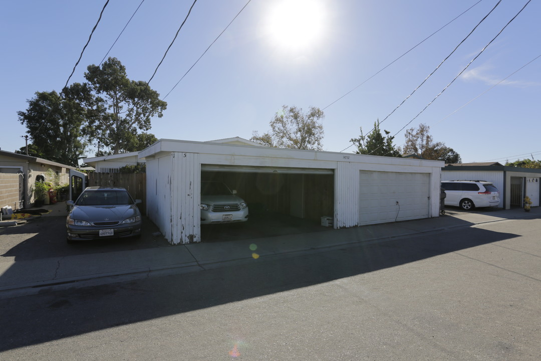 14752 Bushard St in Westminster, CA - Building Photo