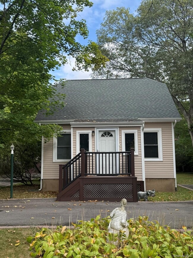 property at 16 Stratford Ave