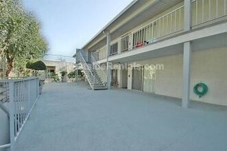 Mayville Terrace in Pasadena, CA - Building Photo - Building Photo