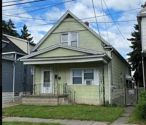 property at 125 Weaver St