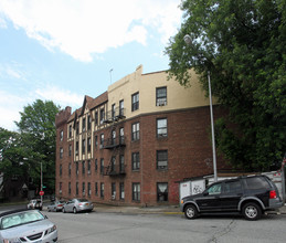 42-70 156th St in Flushing, NY - Building Photo - Building Photo