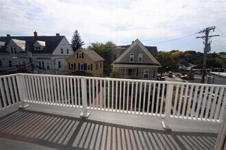 21 Park St, Unit 3 in Somerville, MA - Building Photo - Building Photo