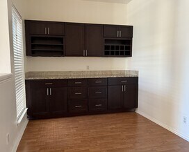 700 S 1st St, Unit 203 in Austin, TX - Building Photo - Building Photo