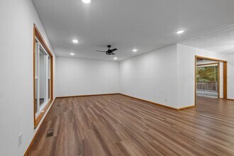 2057 N Old Wire Rd in Fayetteville, AR - Building Photo - Building Photo