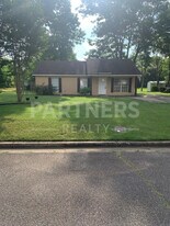 3379 Brookwood in Montgomery, AL - Building Photo