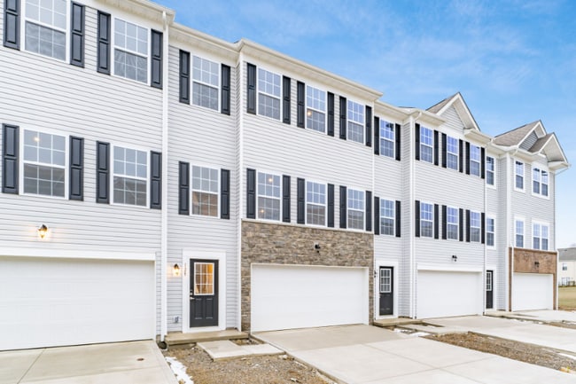 129 Dusky Willow Dr in Reynoldsburg, OH - Foto de edificio - Building Photo