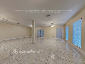 6221 SW 62nd Terrace in South Miami, FL - Foto de edificio - Building Photo