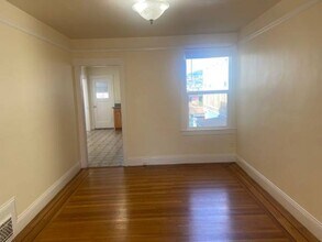 446 Athens St in San Francisco, CA - Building Photo - Building Photo