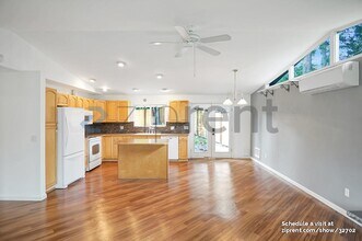 5528 180th St SW in Lynnwood, WA - Building Photo - Building Photo