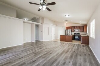 299 W Calle Patio Lindo in Sahuarita, AZ - Building Photo - Building Photo