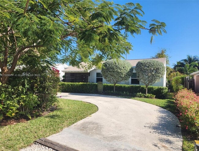 property at 1324 NW 1st Ave