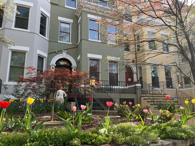 property at 1932 Calvert St NW