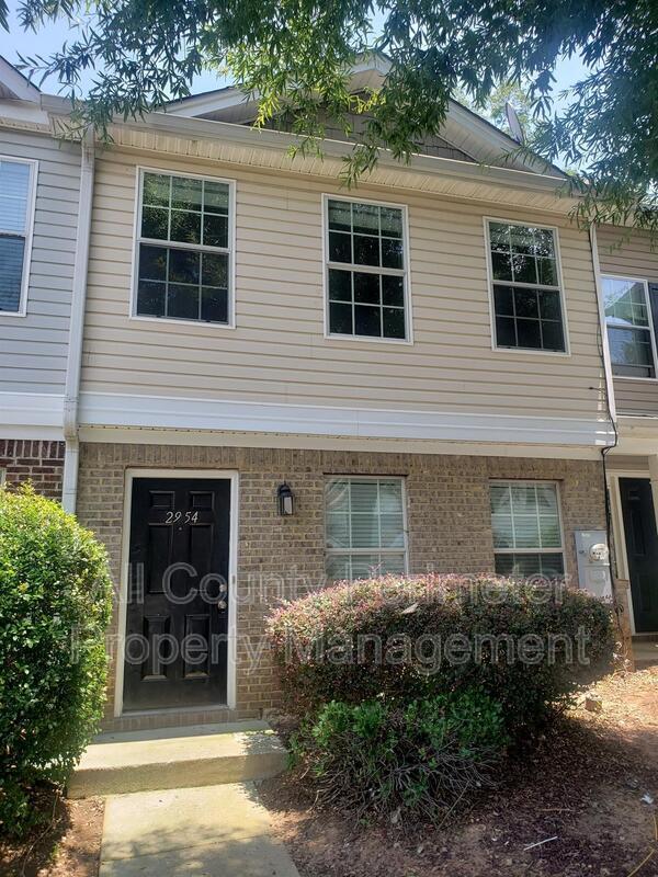 property at 2954 Vining Ridge Ln