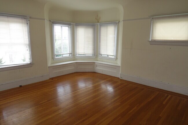 2339 Blake St in Berkeley, CA - Building Photo - Building Photo