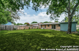 451 Kate Schenck Ave in San Antonio, TX - Foto de edificio - Building Photo