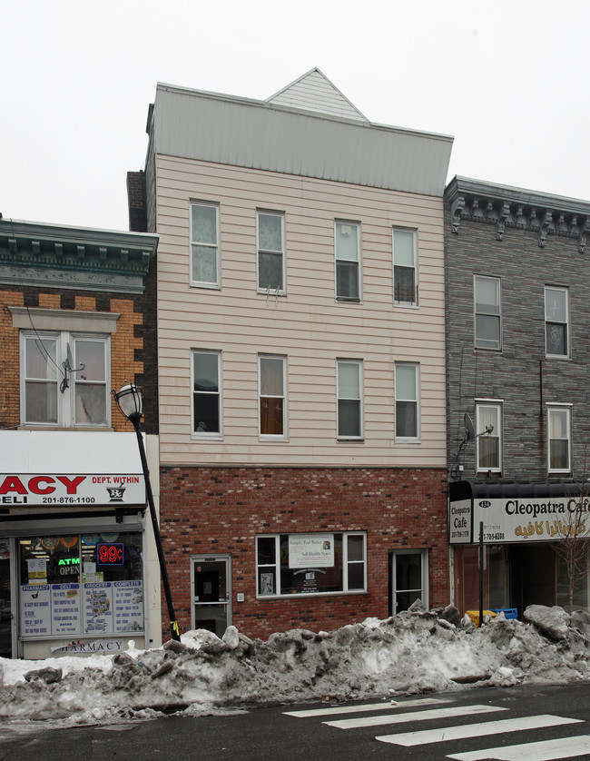 436 Central Ave in Jersey City, NJ - Building Photo - Primary Photo