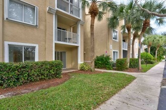 266 Village Blvd in Tequesta, FL - Building Photo - Building Photo