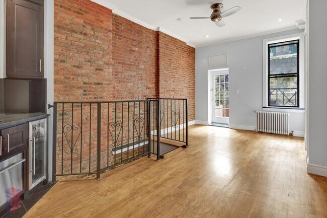 property at 250 Mott St