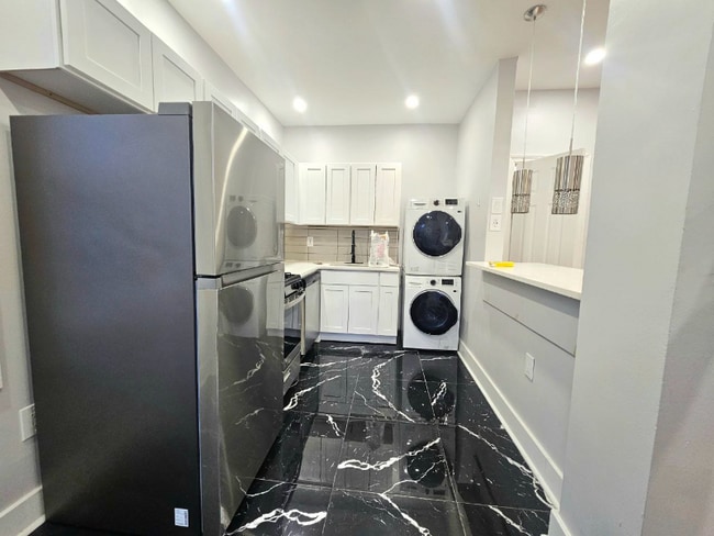 1 Dewitt Rd in Elizabeth, NJ - Building Photo - Building Photo