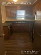 3979-MMM-9 Sterling Pointe Dr in Greenville, NC - Foto de edificio - Building Photo