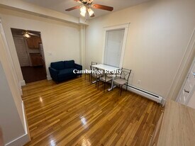 69 Oak St, Unit 1T in Somerville, MA - Building Photo