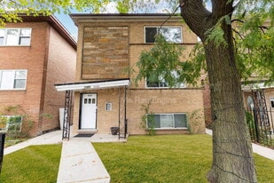 4644 W 47th St in Chicago, IL - Building Photo