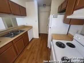 11611 Capotillo St in San Antonio, TX - Building Photo - Building Photo