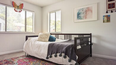 24 Finch Trl NE, Unit NA in Atlanta, GA - Building Photo - Building Photo