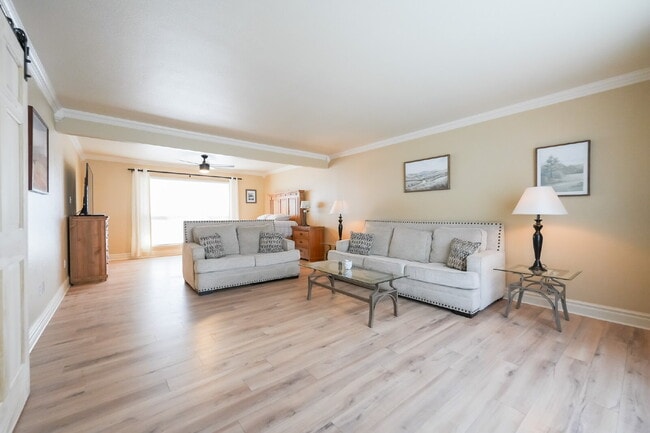 property at 2115 Tesoro Pl